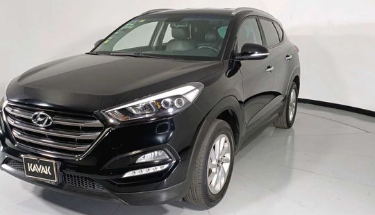 Hyundai • Tucson