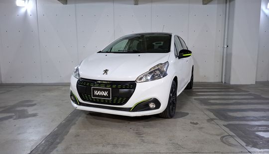 Peugeot • 208