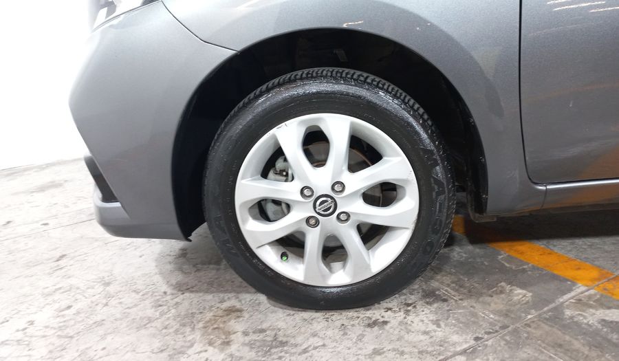 Nissan March 1.6 ADVANCE Hatchback 2021