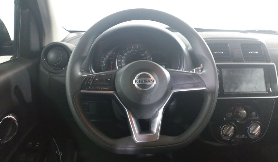 Nissan March 1.6 ADVANCE Hatchback 2021
