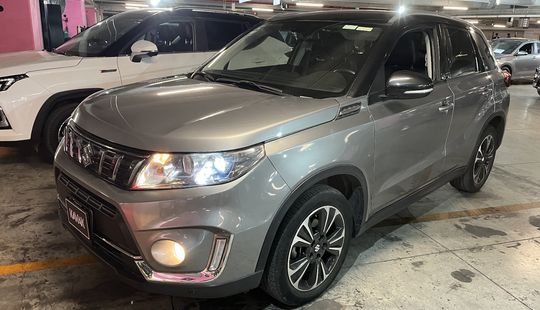 Suzuki • Vitara