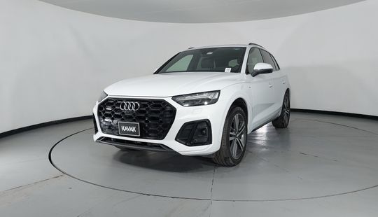 Audi • Q5