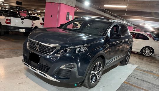 Peugeot • 3008