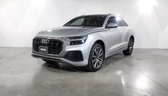 Audi • Q8