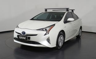 Toyota • Prius