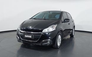 Peugeot • 208