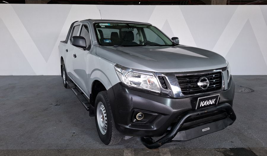 Nissan Np300 2.5 DOBLE CABINA SE AC PAQ SEG Pickup 2020