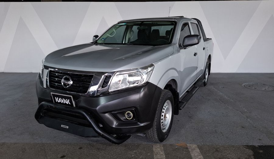 Nissan Np300 2.5 DOBLE CABINA SE AC PAQ SEG Pickup 2020