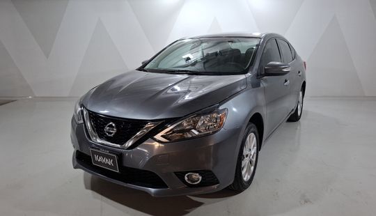 Nissan • Sentra