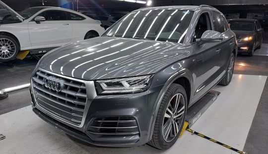 Audi • Q5