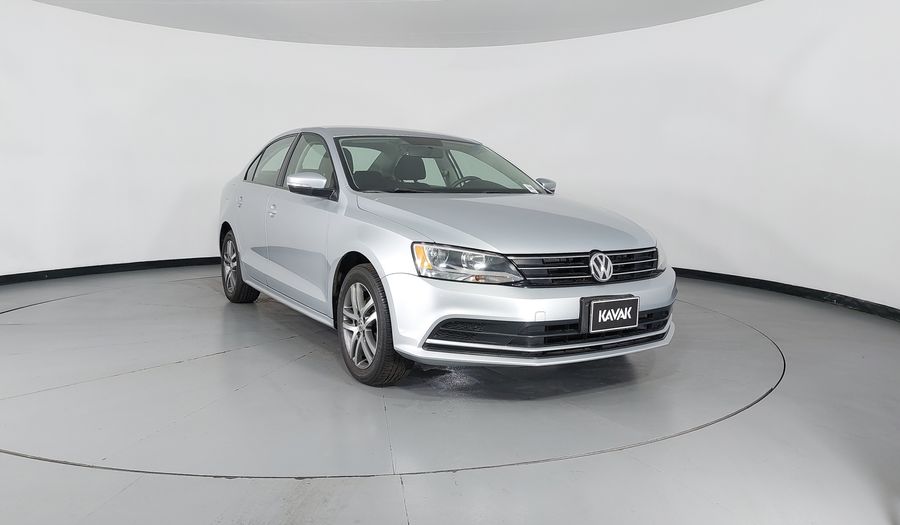 Volkswagen Jetta 2.5 TRENDLINE MT Sedan 2016