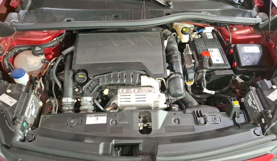 Peugeot 2008 1.2 GT AUTO FL Suv 2024