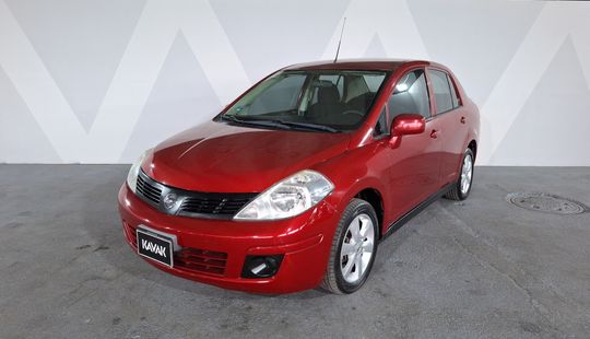 Nissan • Tiida