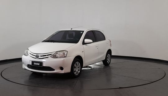 Toyota • Etios