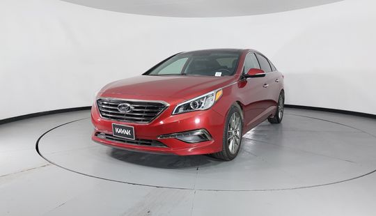 Hyundai • Sonata