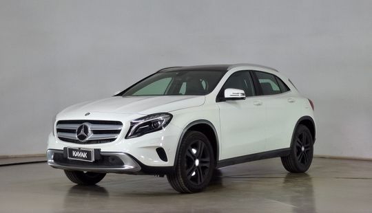 Mercedes Benz • Clase GLA