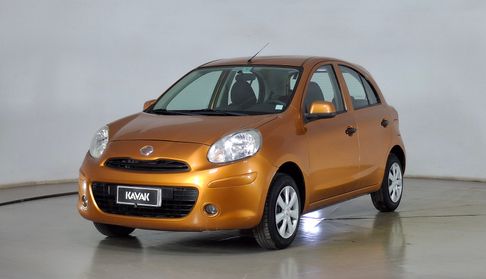 Autos Nissan March 1.6 SENCE AC Hatchback 2012 usados | KAVAK Chile