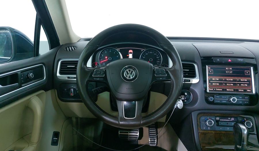 Volkswagen Touareg 4.2 V8 FSI 4WD TIPTRONIC Suv 2013