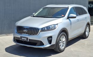 Kia • Sorento