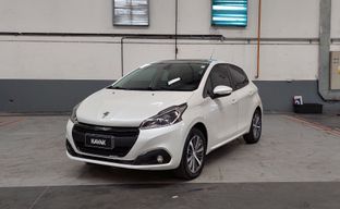 Peugeot • 208