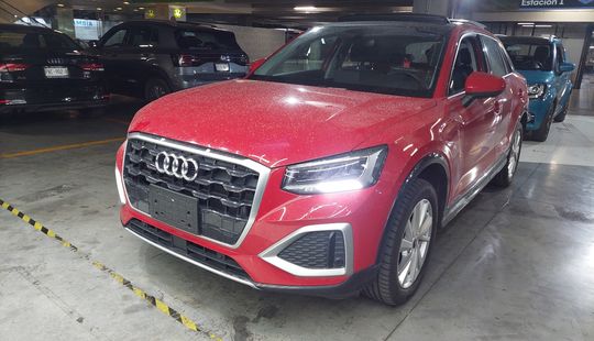 Audi • Q2