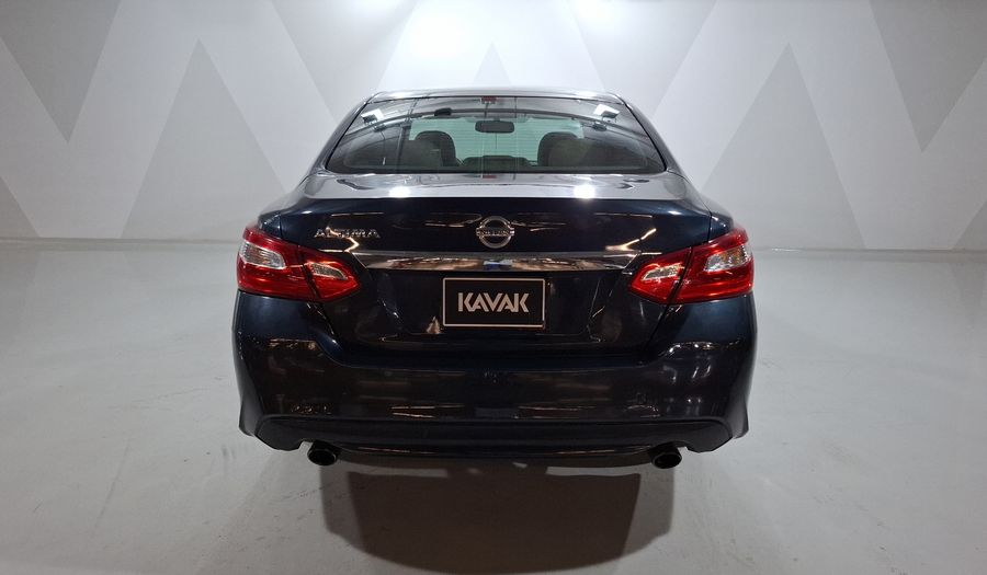 Nissan Altima 2.5 ADVANCE NAVI CVT Sedan 2017