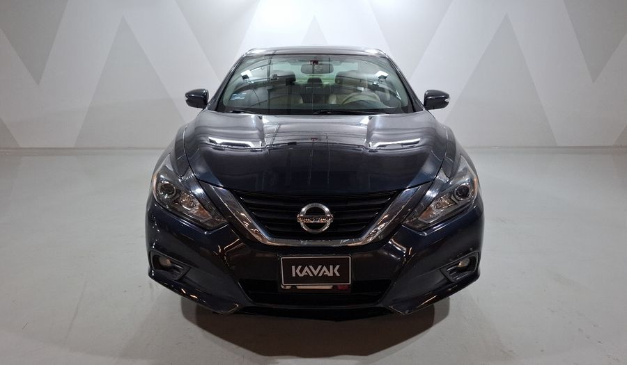 Nissan Altima 2.5 ADVANCE NAVI CVT Sedan 2017