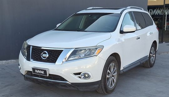 Nissan • Pathfinder