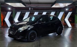 Peugeot • 208