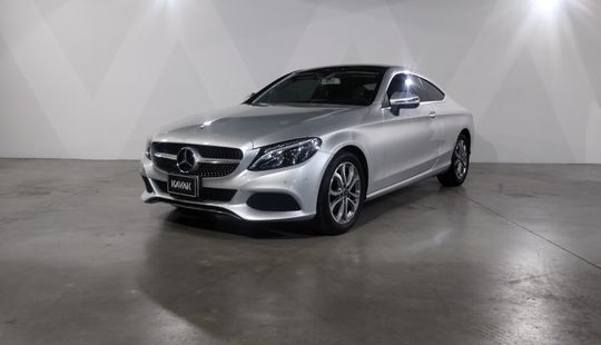 Mercedes Benz • Clase C