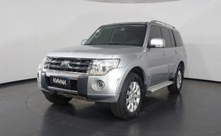 Mitsubishi • Pajero Full