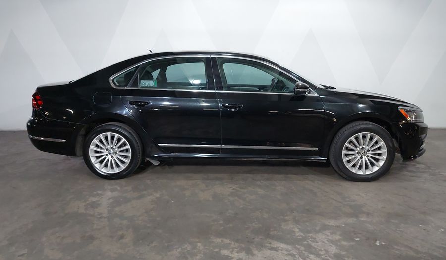Volkswagen Passat 2.5 SPORTLINE Sedan 2017