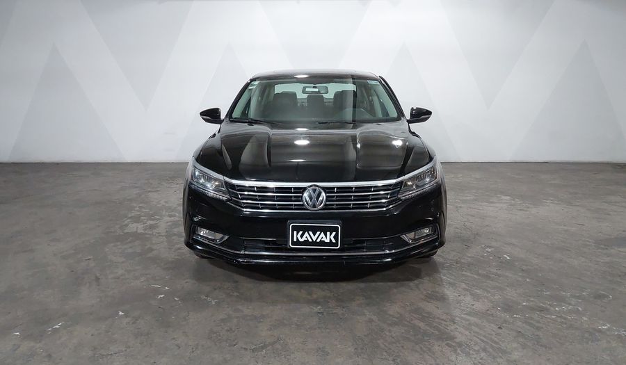 Volkswagen Passat 2.5 SPORTLINE Sedan 2017