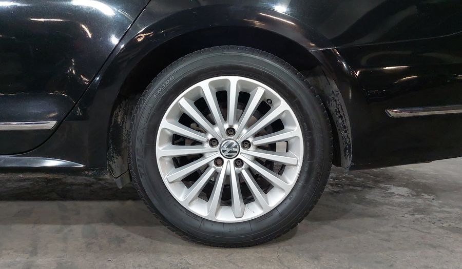 Volkswagen Passat 2.5 SPORTLINE Sedan 2017
