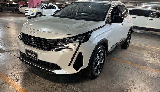 Peugeot • 3008