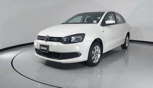 Volkswagen • Vento