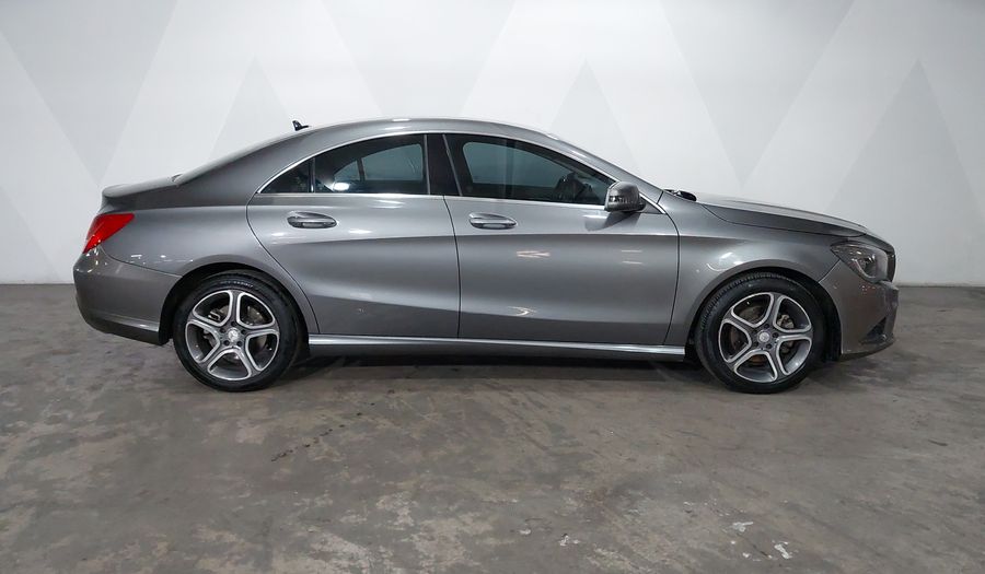 Mercedes Benz Clase Cla 1.6 CLA 200 CGI SPORT AT Coupe 2014