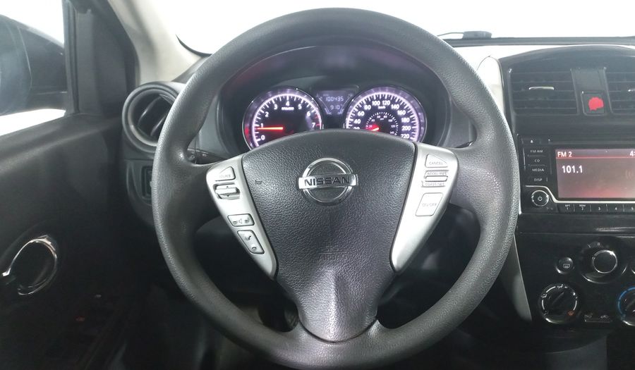 Nissan Versa 1.6 ADVANCE TM AC Sedan 2016