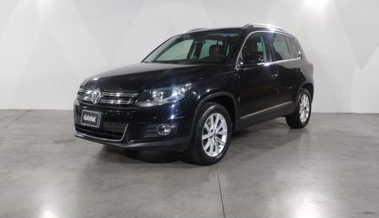 Volkswagen • Tiguan