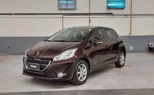 Peugeot • 208