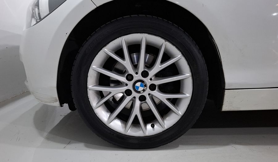 Bmw Serie 1 1.6 118IA URBAN LINE Hatchback 2014