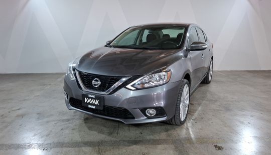 Nissan • Sentra