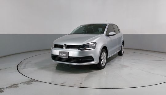 Volkswagen • Polo