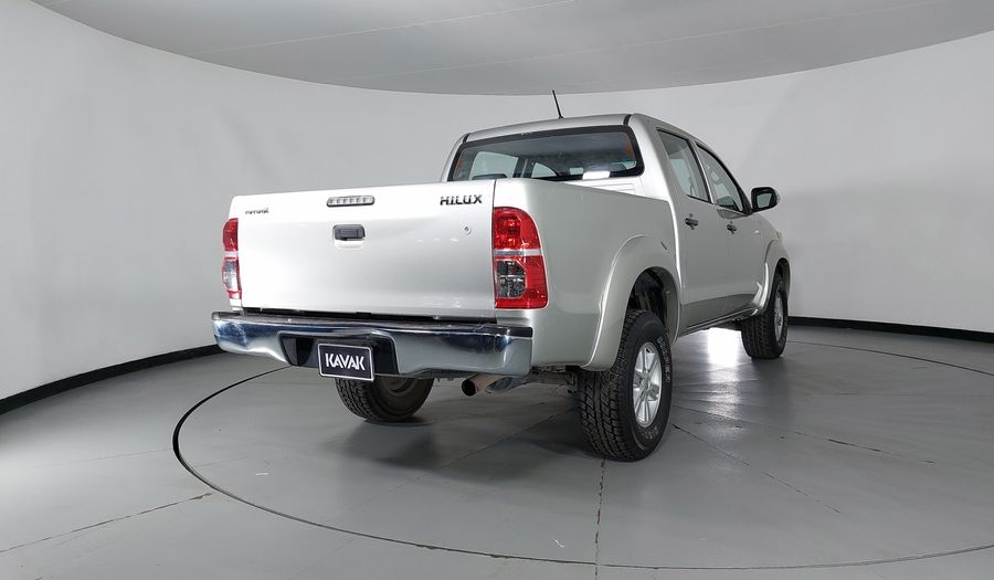 Toyota Hilux 2.7 DOBLE CABINA SR Pickup 2014