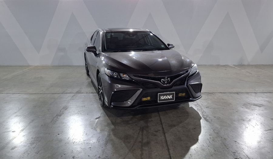 Toyota Camry 2.5 SE AUTO Sedan 2022