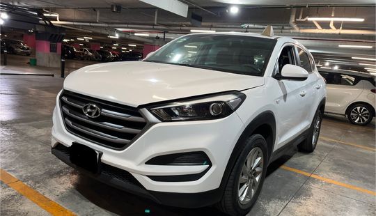 Hyundai • Tucson