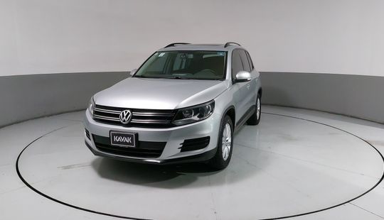 Volkswagen • Tiguan