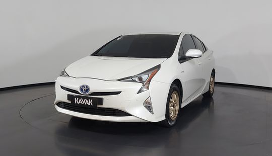 Toyota • Prius