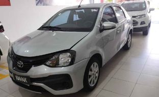Toyota • Etios