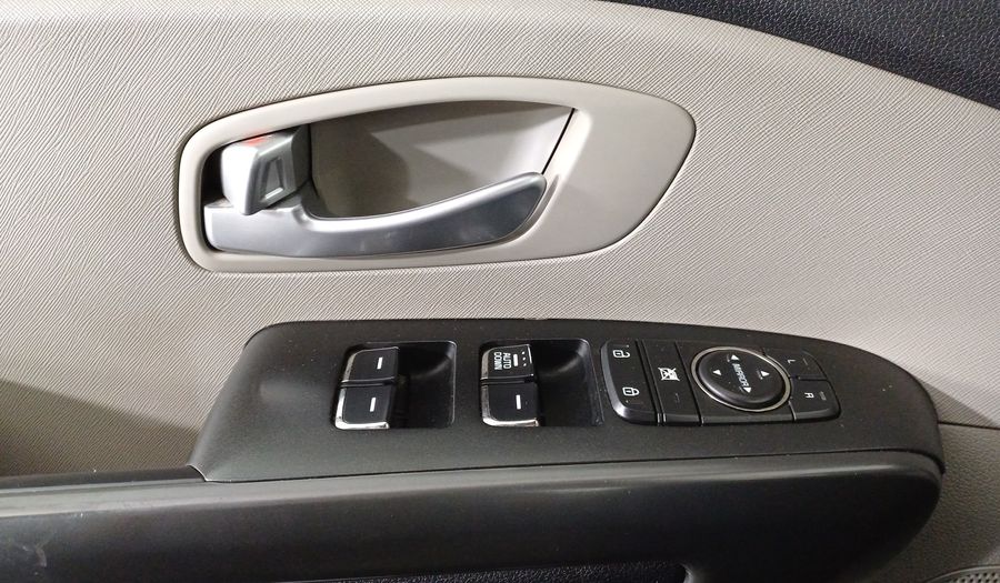 Kia Sedona 3.3 LX AUTO Minivan 2019